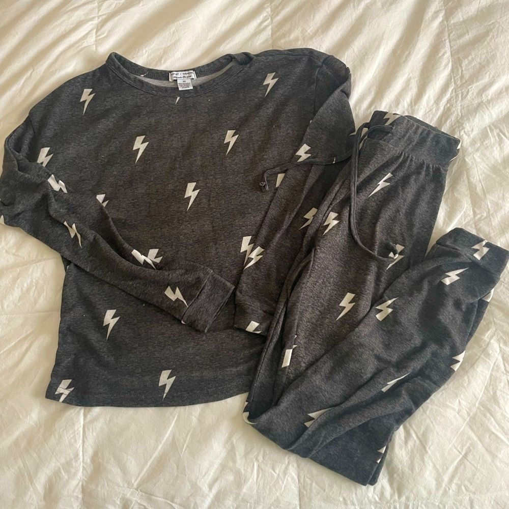 Lightning bolt ⚡️ Lounge set